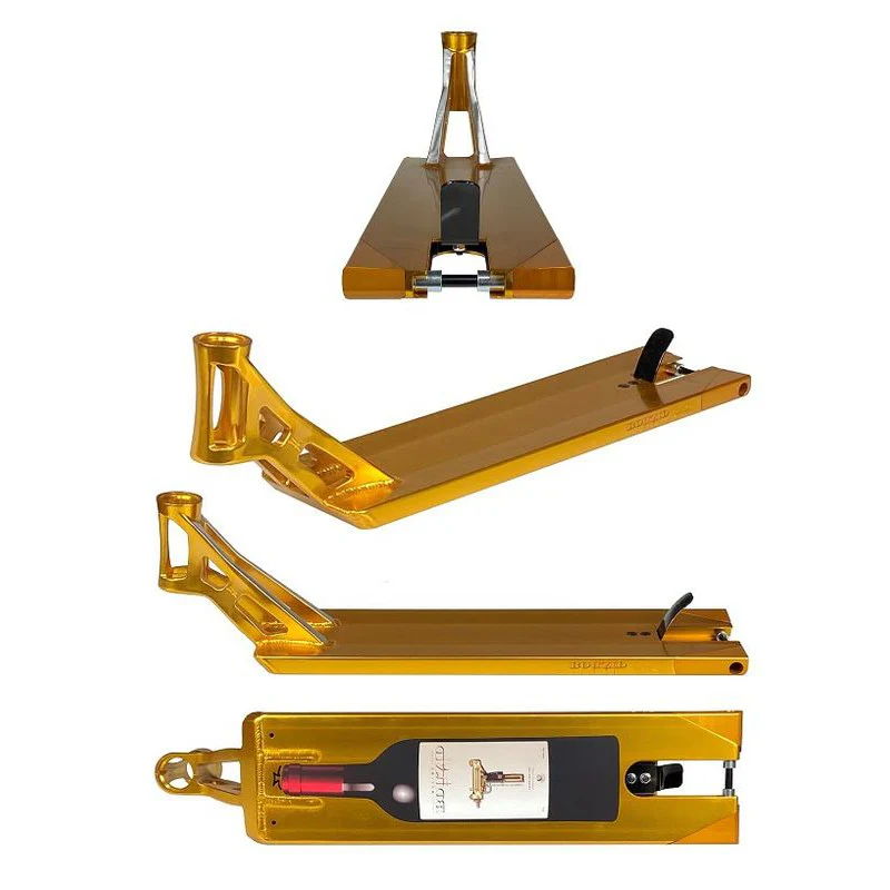 AO Scooters Bouzid V2 Signature Deck 5,8â x 22'' gold