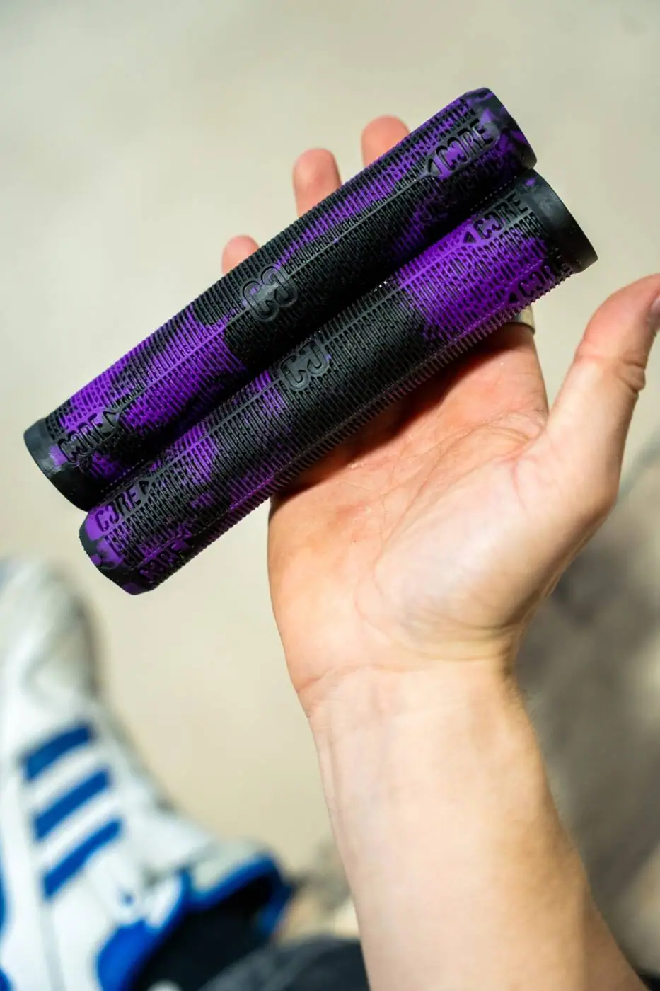 Core Scooter Handlebar Grips Skinny Boy fuchsia - Image 5
