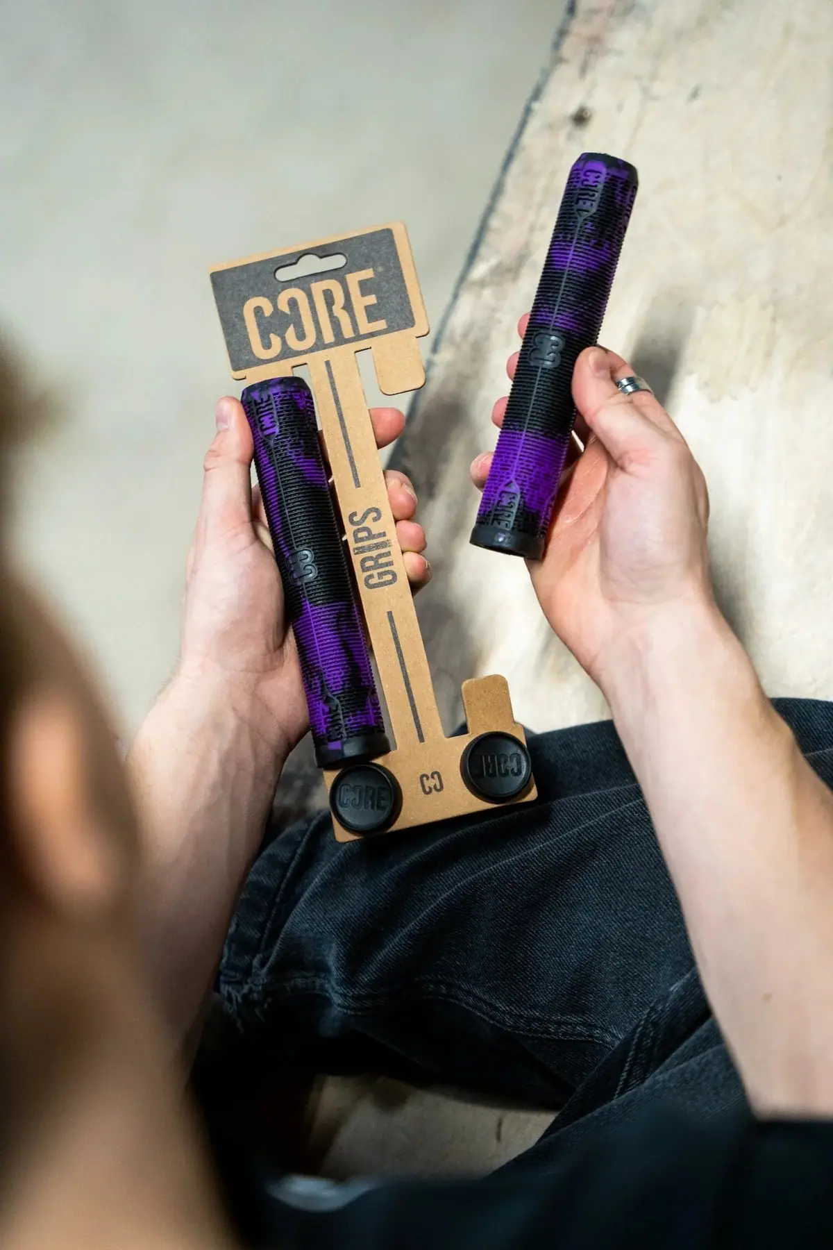 Core Stunt Scooter Griffe fuchsia - Image 4