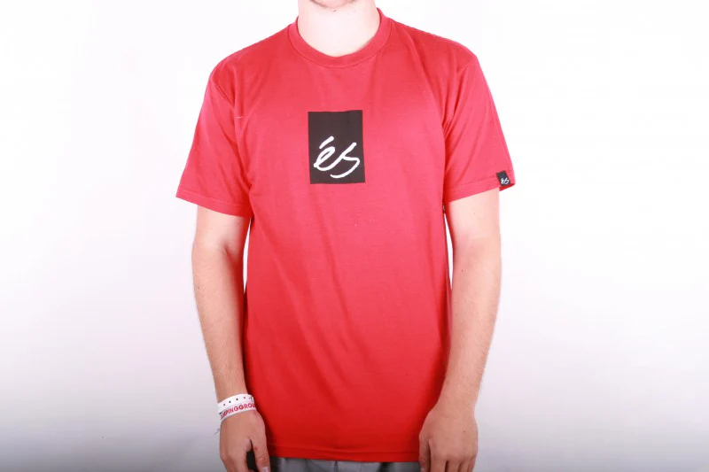 és T-shirt Mainblock red