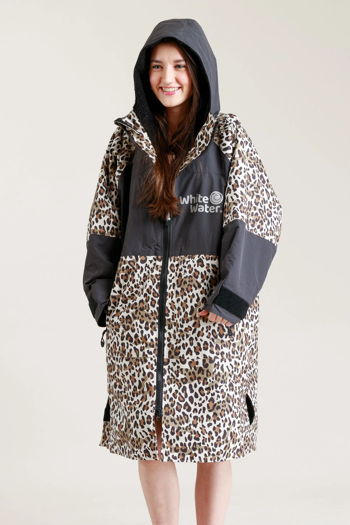 White Water Juniors Hard Shell Robe - Leopard Print - Image 2