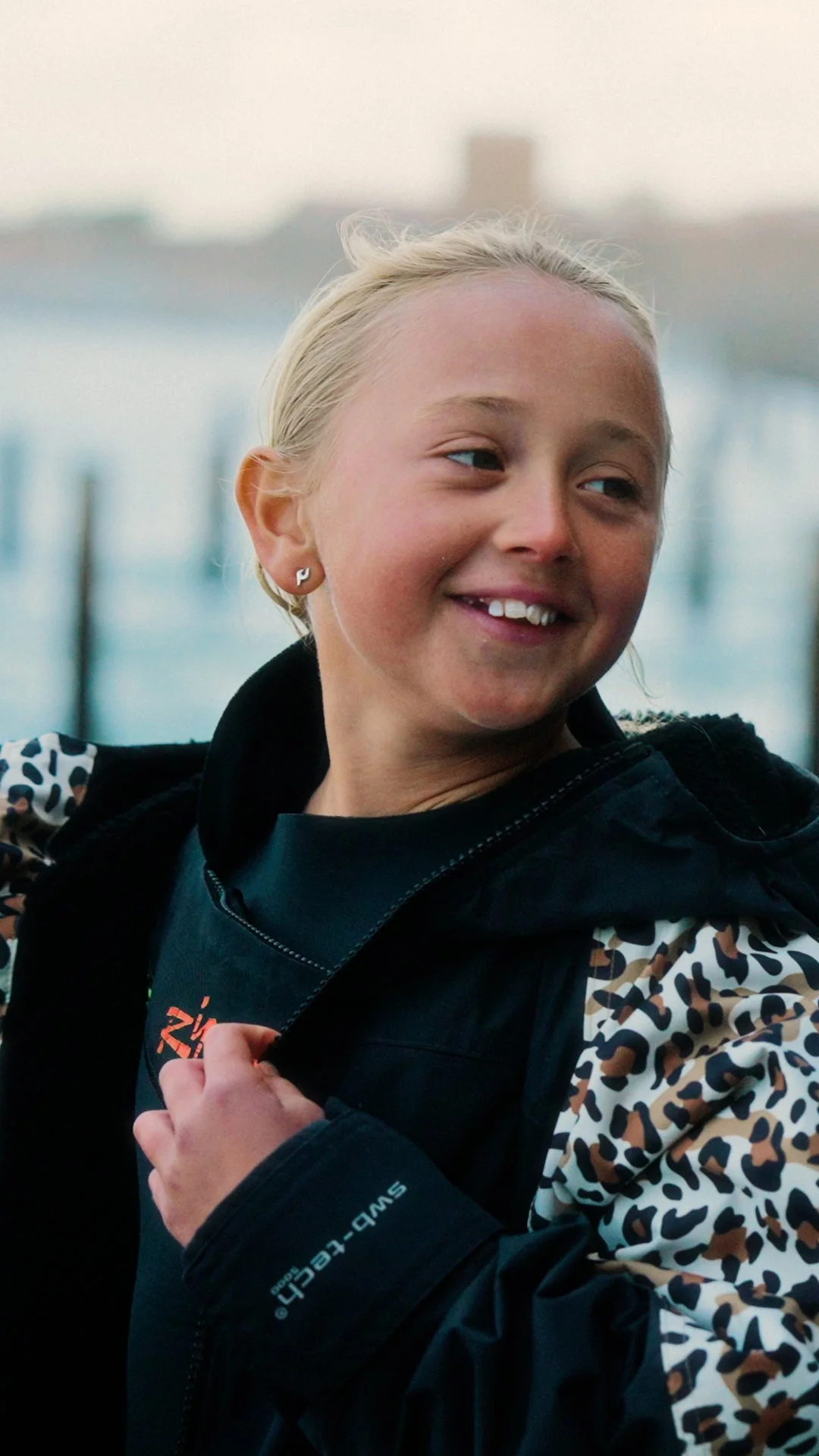 White Water Kids Hard Shell Robe - Leopard Print - Image 8