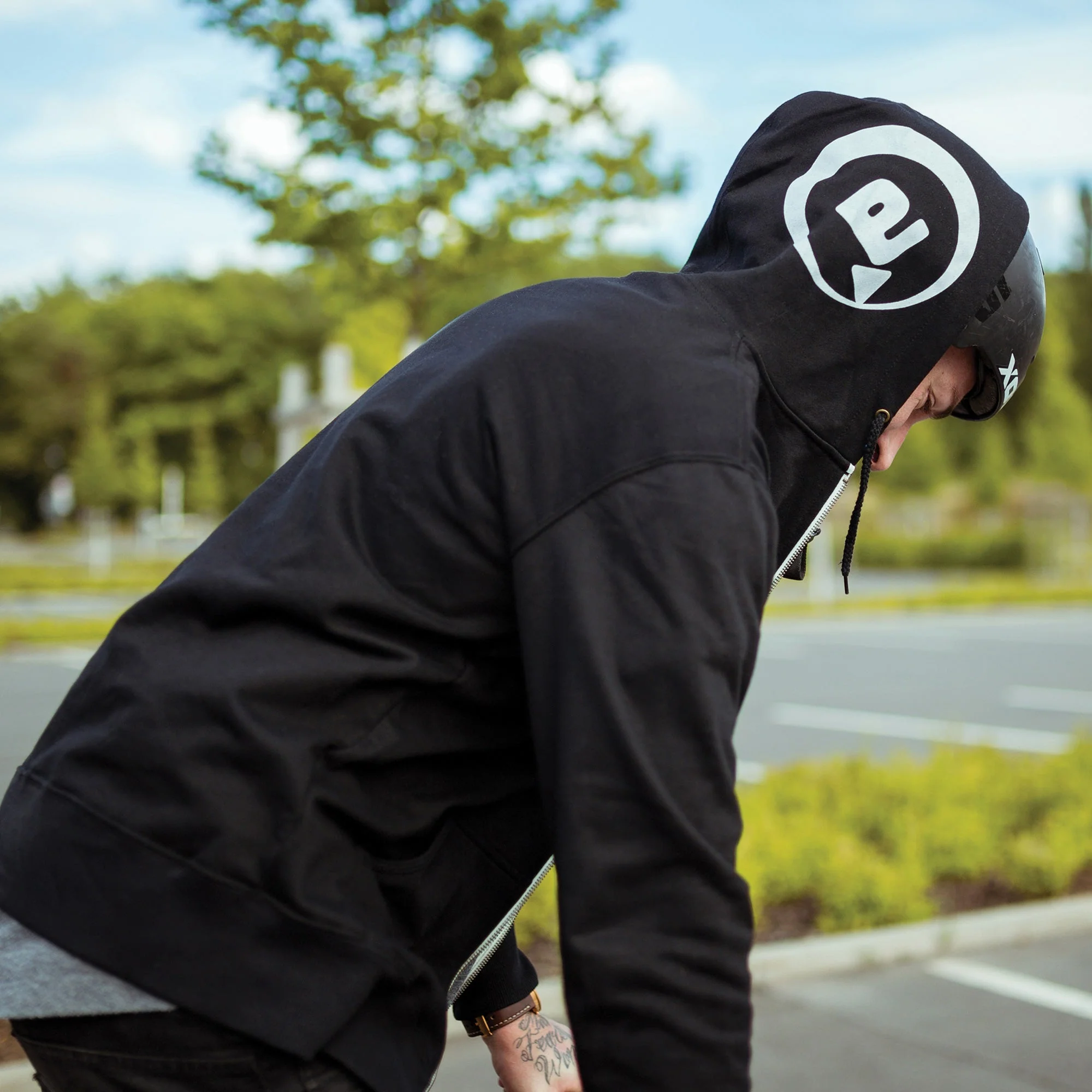 AMPLIFI Riders Zipped Hoody - Image 5