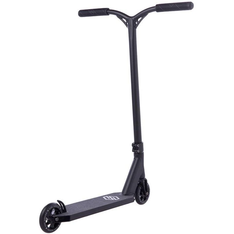 Striker Complete Scooter Lux Black - Image 2